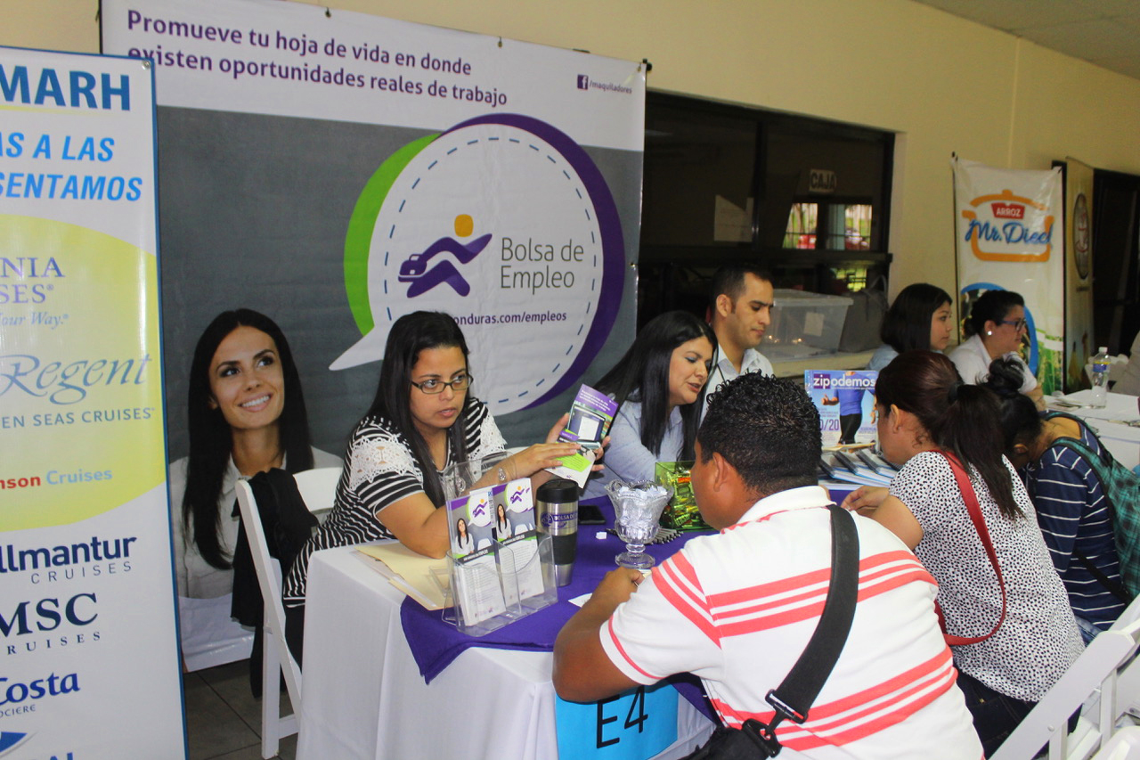 Bolsa de Empleo de la AHM participa en Feria de Empleo organizada por Secretaría del Trabajo