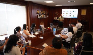 Representantes del BCH realizan recorrido en el sector maquilador