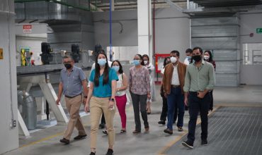 Representantes del BCH realizan recorrido en el sector maquilador