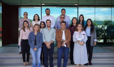 Representantes del BCH realizan recorrido en el sector maquilador