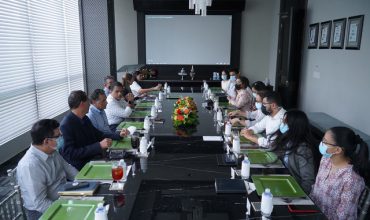 Representantes del BCH realizan recorrido en el sector maquilador