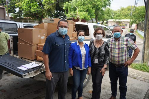 AHM y RED DE SINDICATOS DE LA MAQUILA DONAN INSUMOS DE BIOSEGURIDAD AL INFOP EN SAN PEDRO SULA
