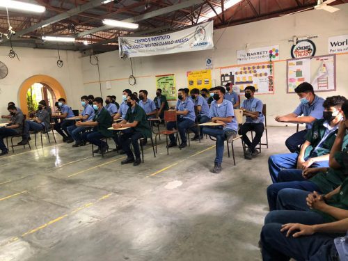 UNIDAD DE CUMPLIMIENTO SOCIAL Y BOLSA DE EMPLEO DE AHM IMPARTEN CHARLAS EN INSTITUTOS TÉCNICOS