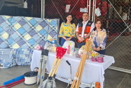 MAQUILADORES ENTREGAN A COPECO INSUMOS VALORADOS EN UN MILLÓN DE LEMPIRAS