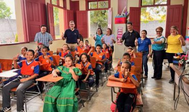FRUIT OF THE LOOM APOYA EDUCACIÓN DE NINOS DE ESCUELA “ VISITACION PADILLA” EN EL PROGRESO