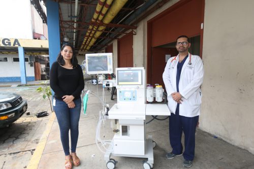 Gildan dona avanzado equipo para quirófano pediátrico del hospital Mario Catarino Rivas