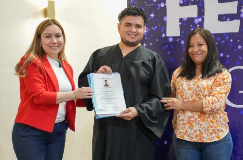 GILDAN: CAMINO HACIA EL CRECIMIENTO Y EL DESARROLLO CON EDUCATODOS