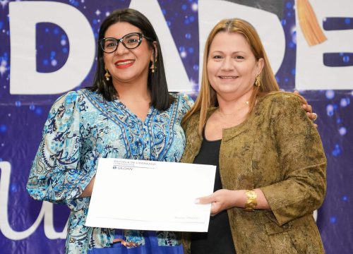 ¡GILDAN CELEBRA LA SEGUNDA GRADUACIÓN DE LA ESCUELA DE LIDERAZGO!