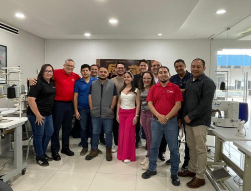 JE HANDAL IMPARTE TALLER SOBRE FUNDAMENTOS DE LAS MÁQUINAS INDUSTRIALES DE COSER