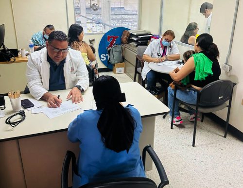 CONFECCIONES DOS CAMINOS Y TEXTILES MERENDÓN BRINDAN ATENCIÓN MÉDICA DE CALIDAD A EMPLEADOS Y FAMILIAS