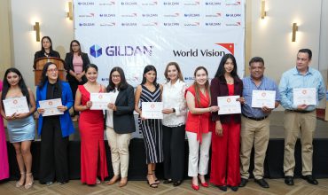GILDAN GRADÚA A CASI 700 MUJERES DE SU PROGRAMA EMPODERA, JUNTO A WORLD VISION HONDURAS