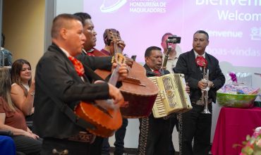 AHM Rinde Homenaje a Madres Trabajadoras del Sector Maquilador en una Edición Emotiva e Innovadora del Concurso ‘Madre de la Maquila 2025