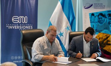 CNI Y AHM SUSCRIBEN CONVENIO PARA FORTALECER LA INVERSIÓN EN LA INDUSTRIA TEXTIL-MAQUILADORA