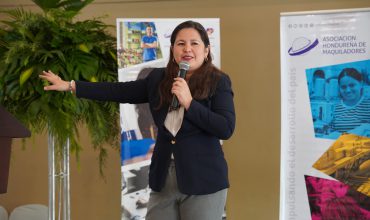 AHM impulsa el desarrollo emprendedor con su cuarta Master Class: “Más que servicio, una experiencia que venda”