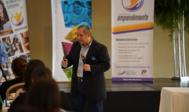 AHM impulsa el desarrollo emprendedor con su cuarta Master Class: “Más que servicio, una experiencia que venda”