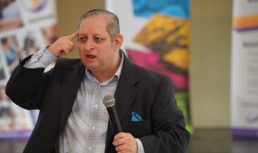 AHM impulsa el desarrollo emprendedor con su cuarta Master Class: “Más que servicio, una experiencia que venda”