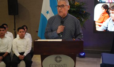 AHM, INFOP Y FUNADEH CELEBRAN CLAUSURA DE LA OCTAVA PROMOCIÓN DE LA ACADEMIA DE PROGRAMACIÓN