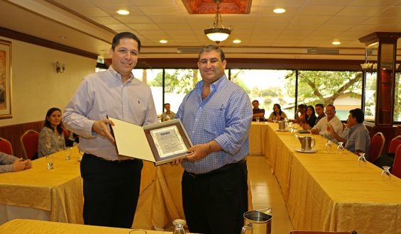 New Holland reconoce gestión del Ingeniero Daniel Facussé como Presidente de la AHM