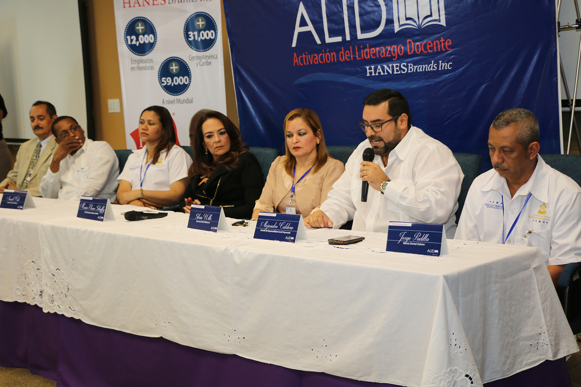 HanesBrands lanza proyecto para fortalecer competencias de maestros de Villanueva y Choloma
