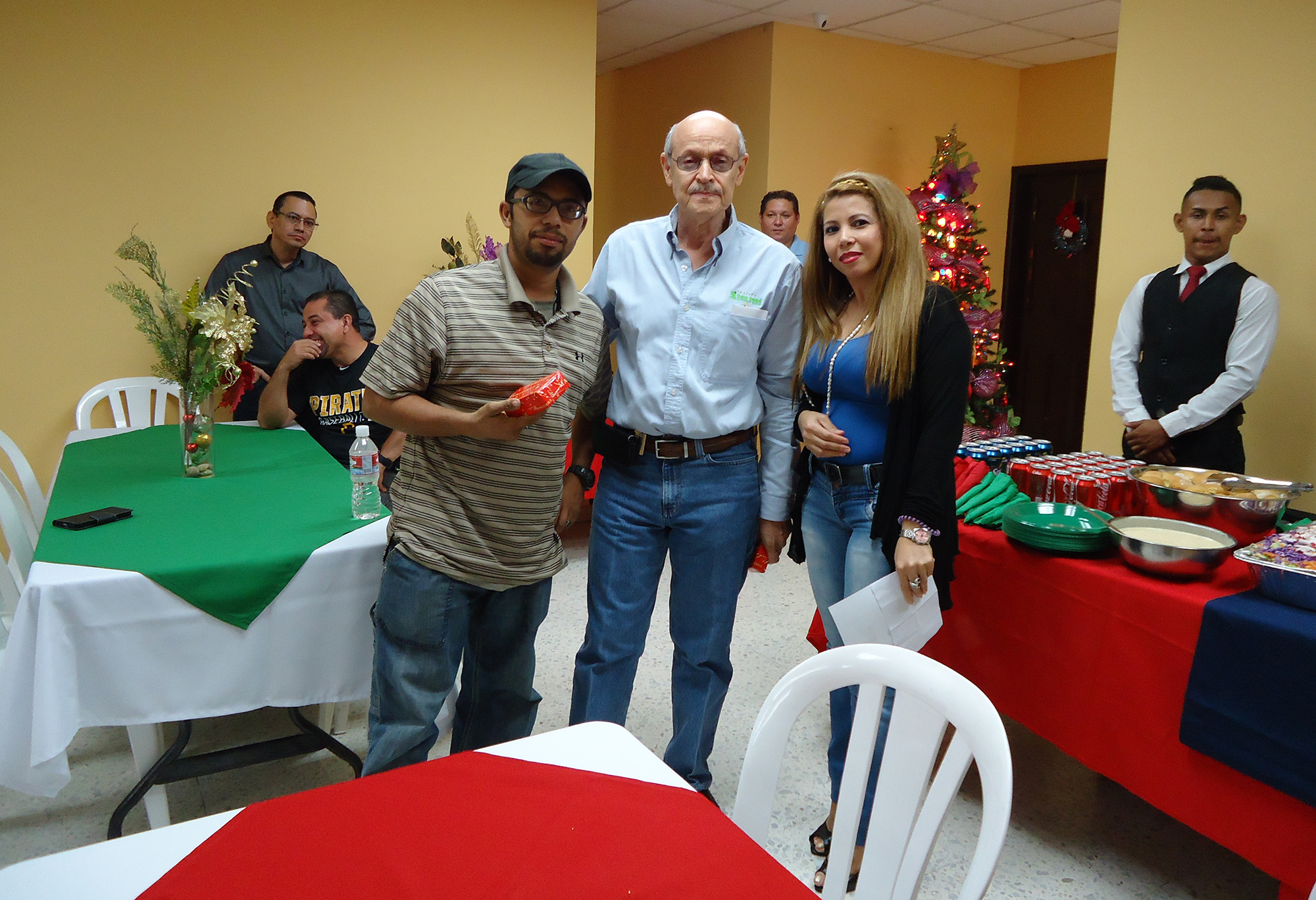 Zip San José festeja con sus colaboradores
