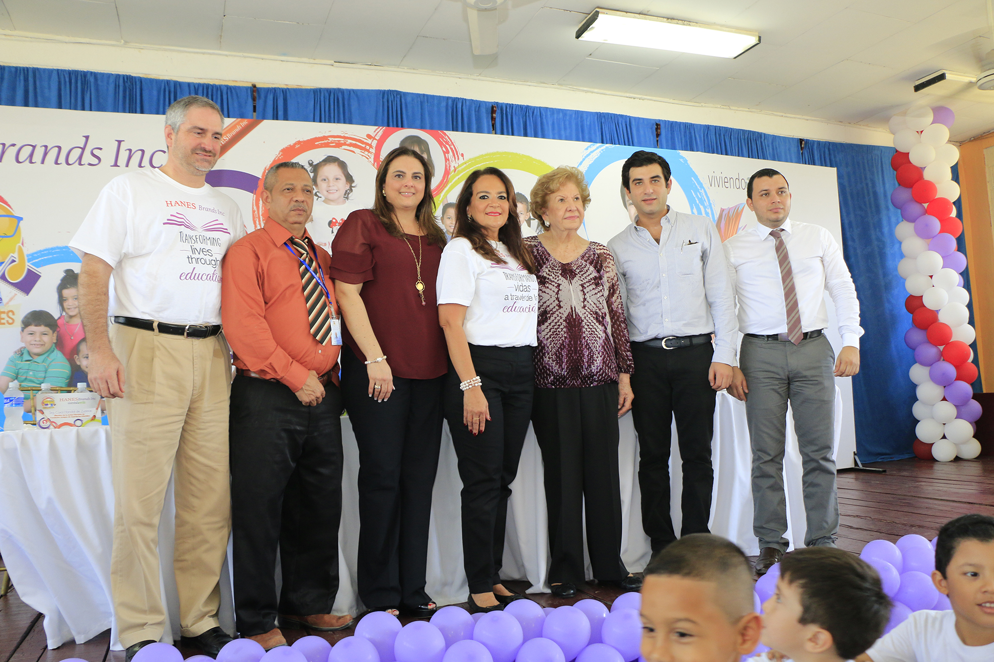 Hanes Honduras realiza alianza con Fundación Guarderías Infantiles para becar hijos de sus empleados en Choloma