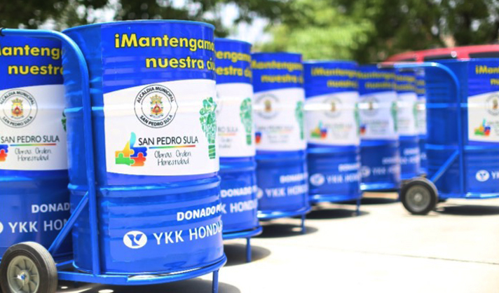 YKK dona recolectores móviles de residuos sólidos