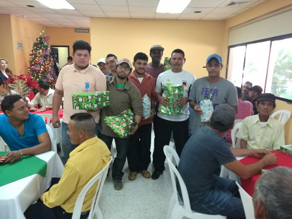 Zip San José festeja con sus colaboradores