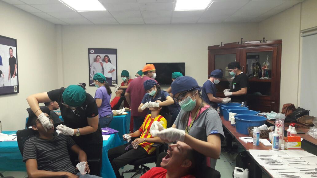 Ceiba Textiles realiza campaña de salud dental