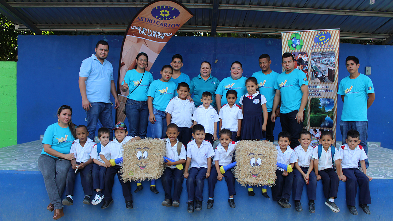 Piñatón 2017, una acción de amor del Voluntariado Astro Cartón