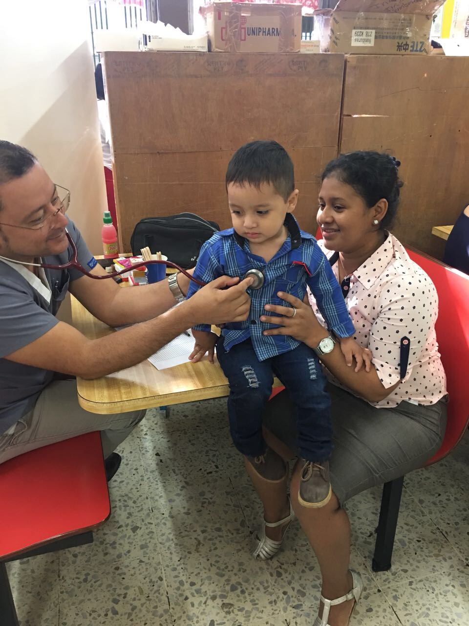 CONFECCIONES DOS CAMINOS REALIZA FERIA DE LA SALUD