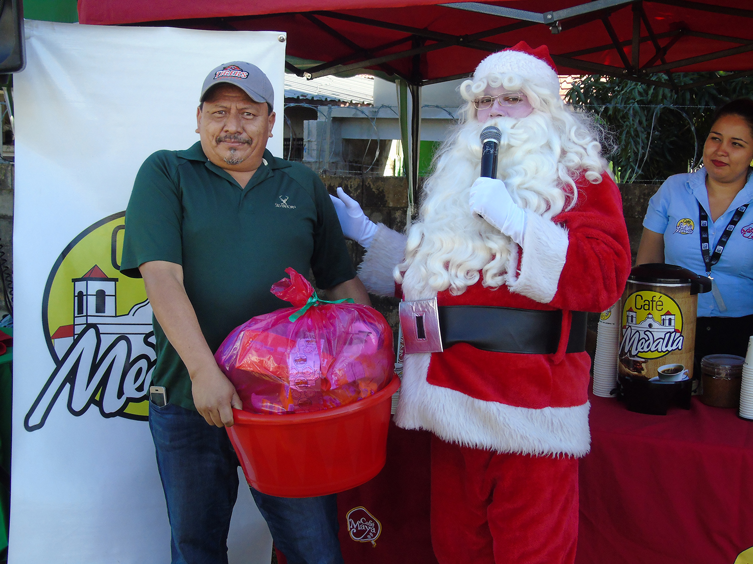 O&M HALYARD HONDURAS CELEBRA LA NAVIDAD CON SUS COLABORADORES