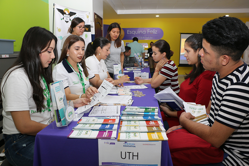 HANESBRANDS REALIZA FERIA EDUCATIVA EN BENEFICIO DE EMPLEADOS Y SUS FAMILIAS