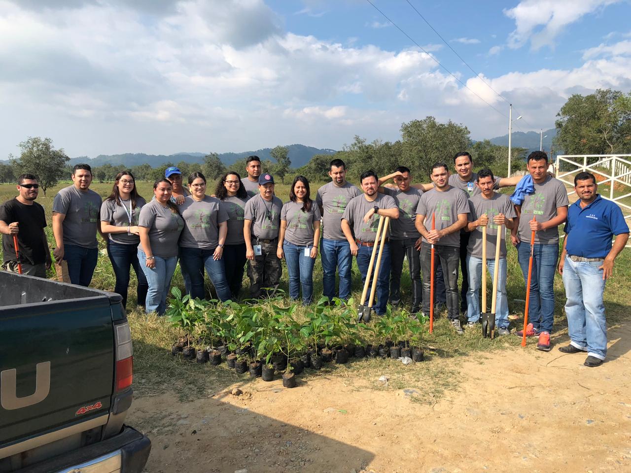 CEIBA TEXTILES LANZA CAMPAÑA DE REFORESTACIÓN “POR UNA HONDURAS VERDE”