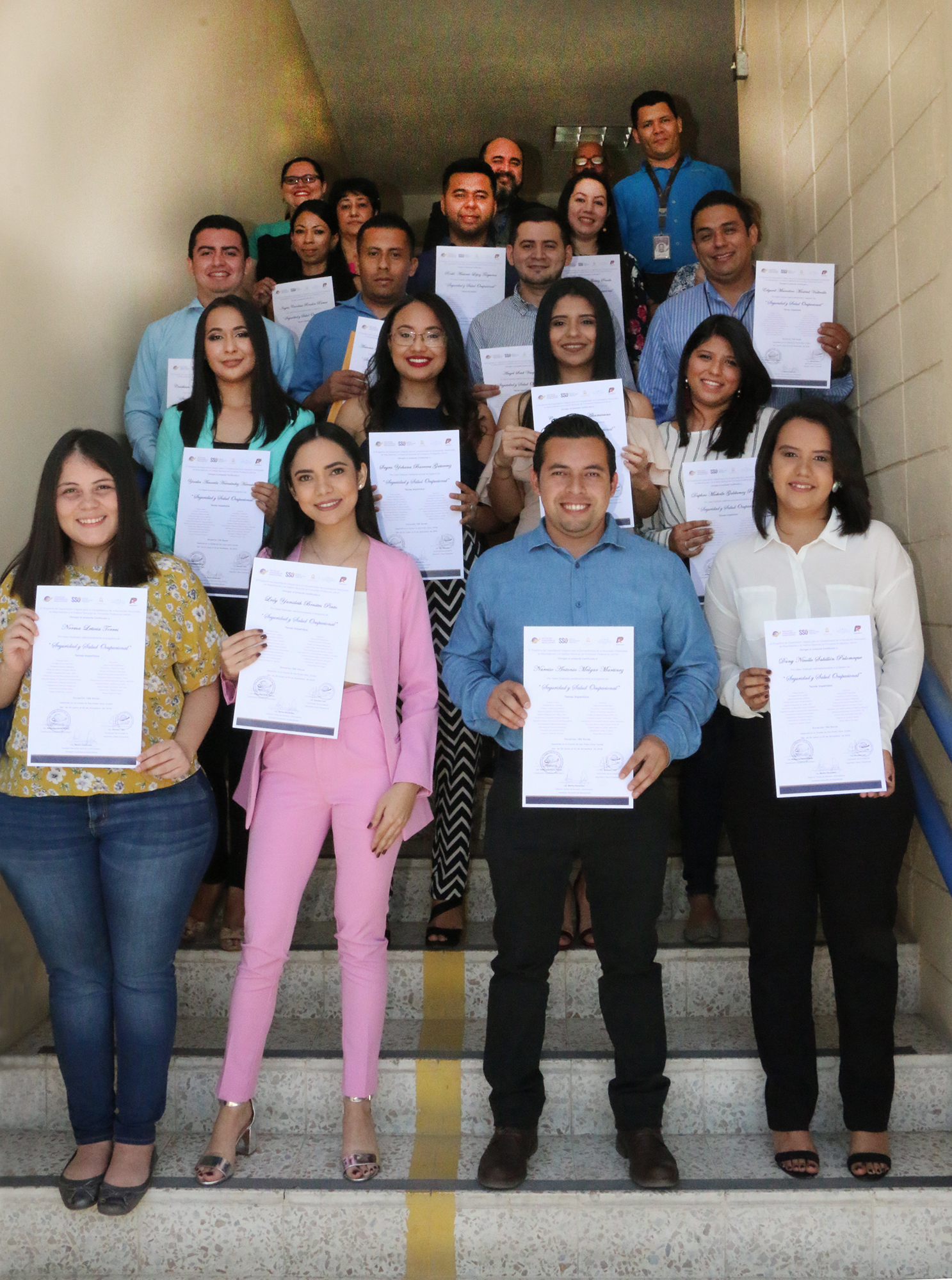 UNIDAD DE SEGURIDAD Y SALUD OCUPACIONAL DE LA AHM OTORGA UN DIPLOMADO A LOS ESTUDIANTES DE LA UNAH DE SAN PEDRO SULA