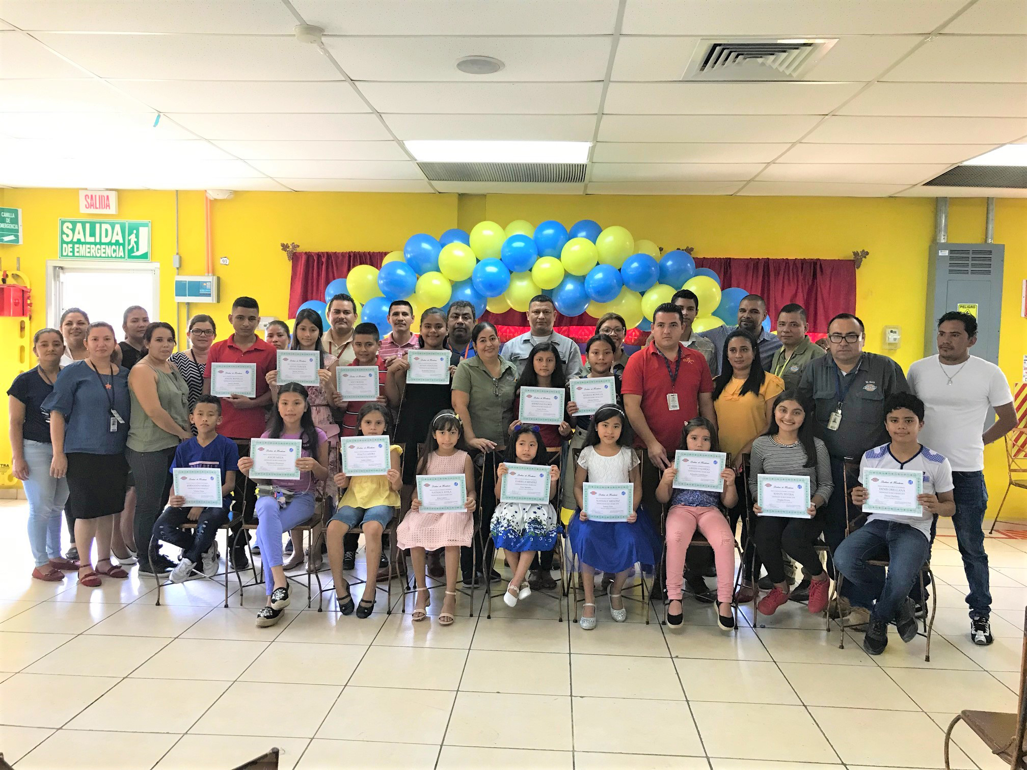 DICKIES ENTREGA BECAS 2019