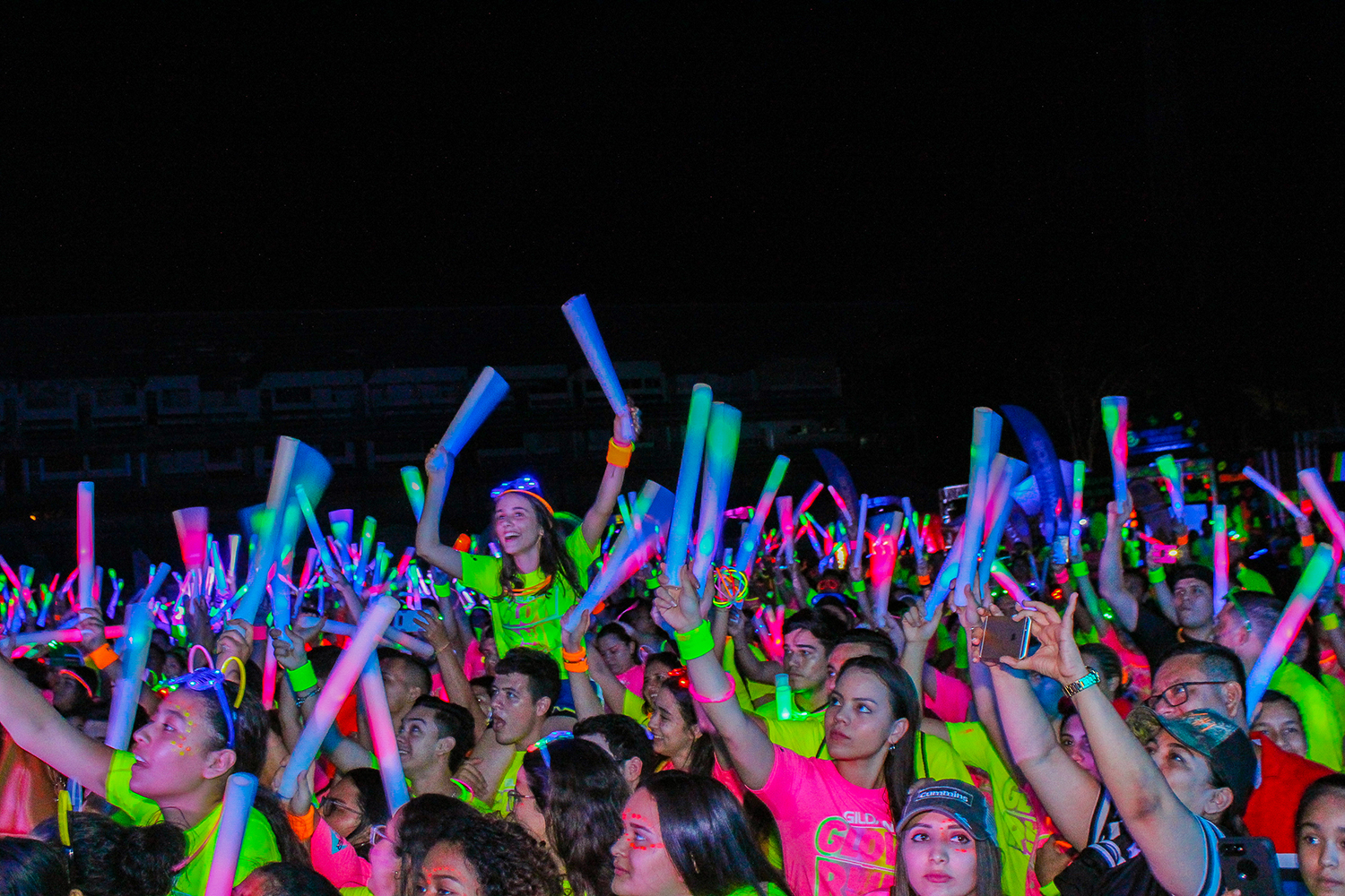 GILDAN GLOW RUN HACE BRILLAR SAN PEDRO SULA POR SEXTO AÑO