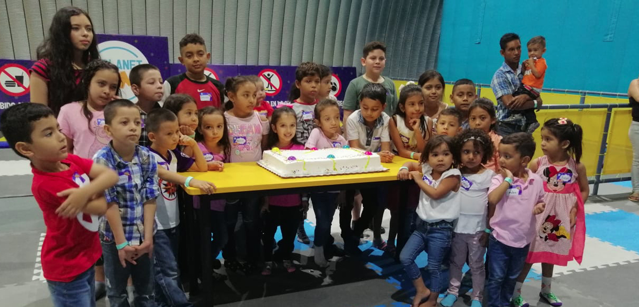 ZIP BÚFALO CELEBRA DÍA DEL NIÑO