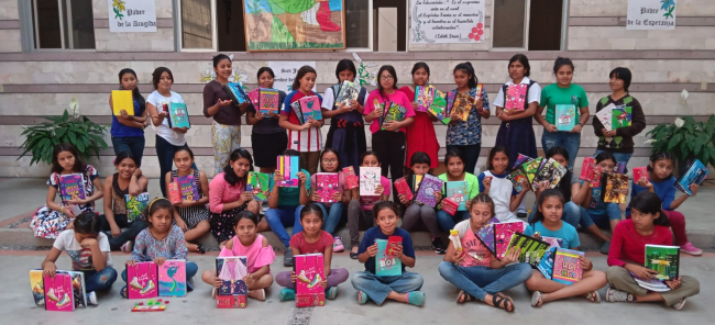 HOGAR DE NIÑAS CARMELITA RECIBE BENEFICIO DE FUNDACIÓN PACASA