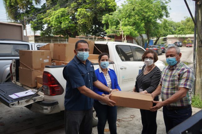 AHM Y RED DE SINDICATOS DE LA MAQUILA DONAN INSUMOS DE BIOSEGURIDAD AL INFOP EN SAN PEDRO SULA
