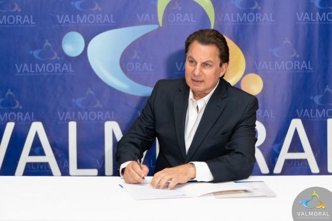 MAQUILADORES RENUEVAN CONVENIO CON VALMORAL