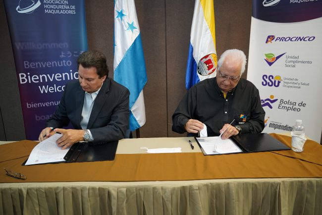 UNAH Y AHM FIRMAN CONVENIO DE COOPERACIÓN