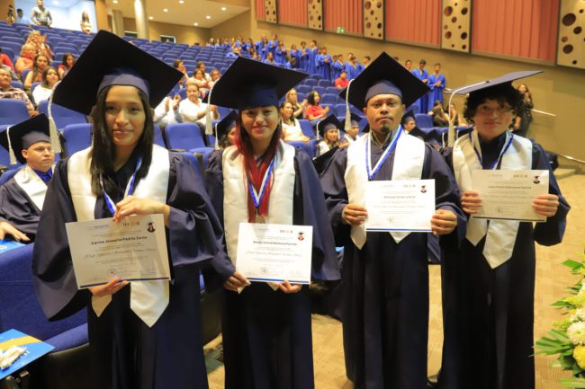 IHER Y GRUPO ELCATEX GRADÚAN PROMOCIÓN 2022 “ROBERTO ARMANDO ORDÓÑEZ FLORES”