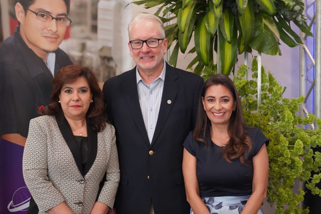 MAQUILADORES REALIZAN CONFERENCIA SOBRE EMPRESAS Y DERECHOS HUMANOS