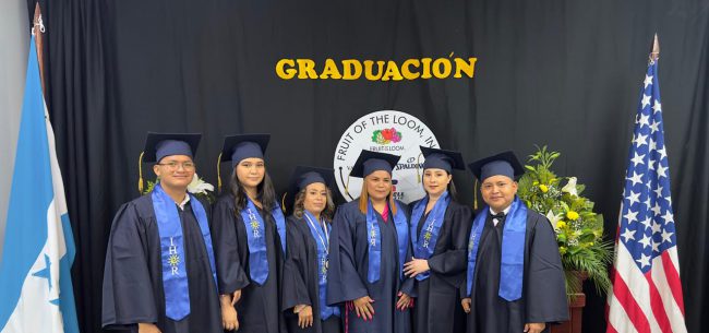 JERZEES NUEVO DIA, REALIZA GRADUACIÓN DE BACHILLERES EN CIENCIAS Y HUMANIDADES