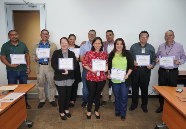AHM RECONOCE A INSTRUCTORES DE PROCINCO POR EXCELENTES RESULTADOS DE “CREANDO MI FUTURO AQUÍ”