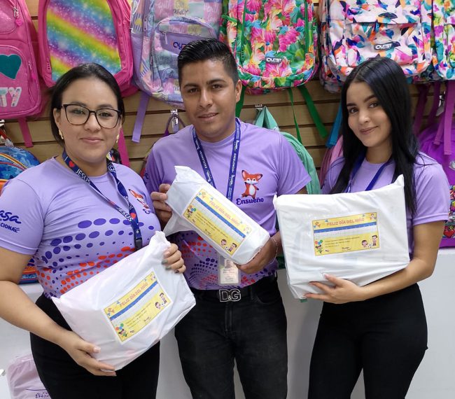 PACASA ENTREGA JUGUETES A HIJOS DE SUS COLABORADORES