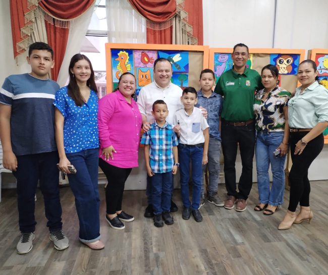 CLAUSURA DEL CURSO DE PINTURA “SEMBRANDO TALENTO, COLOR Y ESPERANZA”