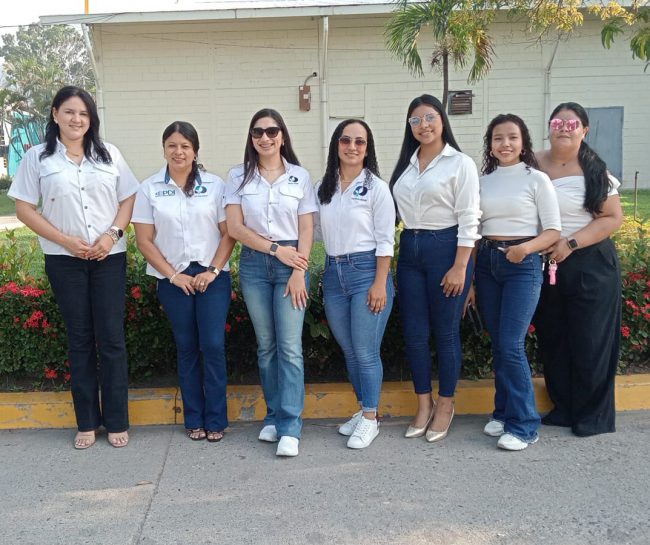 ZONA LIBRE INHDELVA RINDE HOMENAJE A LA PATRIA CON ORGULLO Y UNIDAD