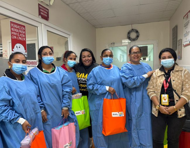 EMOTIVA VISITA DE CINTAS DE HONDURAS A LA FUNDACIÓN HONDUREÑA DEL NIÑO CON CÁNCER